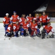 HC Meta- v�t�zn� sestava proti HC T�ebo�. Horn� �ada zleva Michal Novotn�, Vl��a Ji��k, Pepa Valachovi�, Ludva Kub��ek, Petr Hanus, Milan Du�ek. Doln� �ada Milo� Novotn�, Jirka Hanousek, Martin Haj��ek, Sv�a Hlou�ek, Petr Liso�